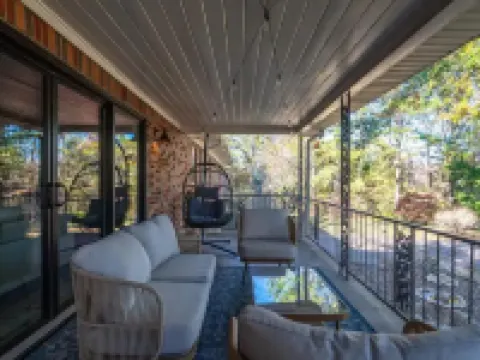 Indoor Pool Oasis on 4 Acres + 2 Game Rooms Hotels in Piney