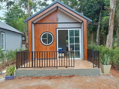 BlueResort-Kohchang Hôtels à proximité de : Lonely Beach