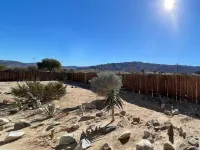 Desert Trails Artist Getaway Hotels in der Nähe von Bowladium