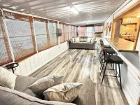 Cozy Cabin of the Ozarks Lake View Cabin 拉塞爾住宿飯店