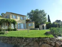 Character villa, privileged location in a Mediterranean village