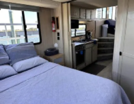 Floating In Paradise On The Azul Project