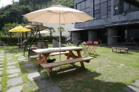 여수 아일랜드보인다펜션 거북선 모형 체험장 주변 호텔