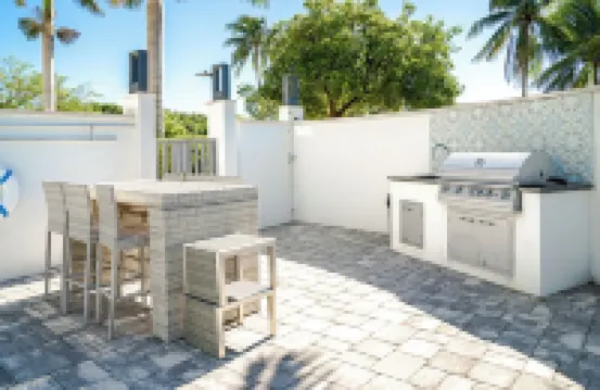 Modern 2BR/2BA with Balcony- Directly Across from the Beach