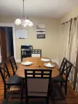 Charming 3-Bedroom Upper Unit Home - 2-نجوم
