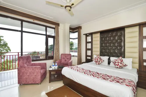 Hotel New Palace Các khách sạn ở Phagli Mama