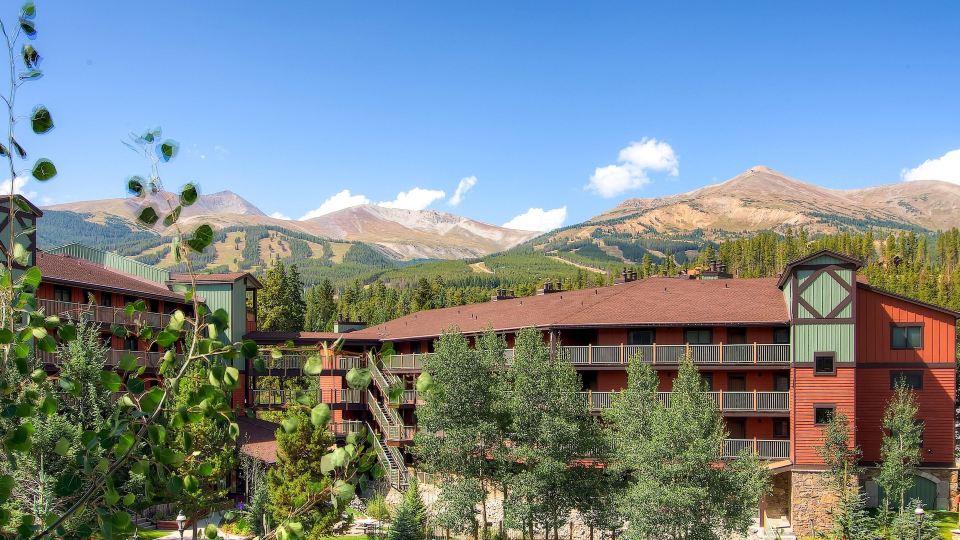 River Mountain Lodge by to
