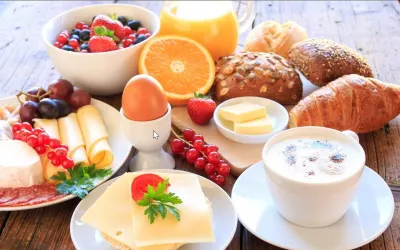 ペンション デッサウアー ホーフ のホテル