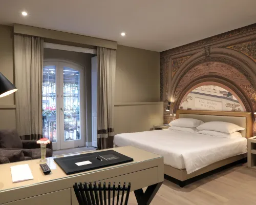Caruso Place Boutique & Wellness Suites Hotels near Plebiscito