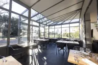 Logis Hotel Restaurant Spa les Oliviers - breakfast