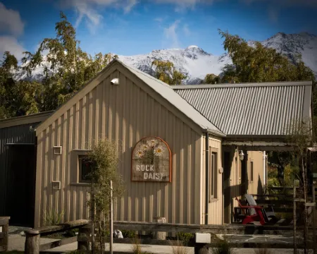 The Headwaters Eco Lodge Hotels in Glenorchy