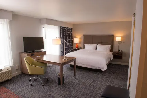 Hampton Inn & Suites Bay City Hotels in Bay City