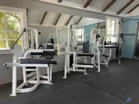 Surrey Resort Hotel a Jenner