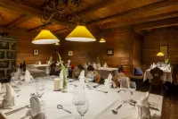 Alter Wirt Gmbh in Grünwald Hotels in Grunwald