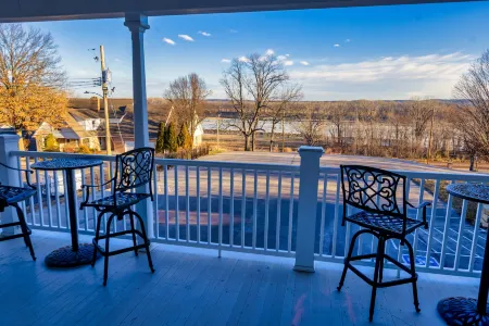 Inn at Elijah McLean's Отели в г. Franklin County