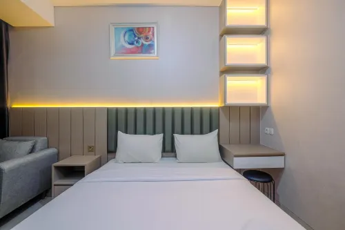 Nice and Comfy Studio Apartment at Transpark Cibubur - parking