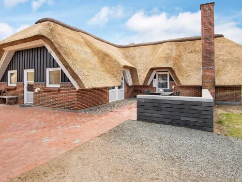 Luxury Retreat with Tennis - by Traum Ferienwohnungen