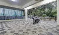 Itsy Hotels Ushodaya Royal Residency Hotels in Kazhakuttam