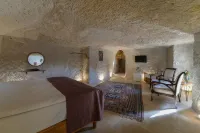 My Cave Suites Hotels in Nar