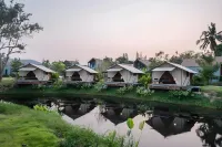 The Tree Riverside Kaeng Krachan Hotels near Kaeng Krachan National Park