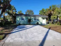 Brand new remodel.  Adorable 2-bedroom 1 bath house in downtown Tarpon Springs Hoteles en Tarpon Springs