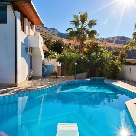Equipped Villa with Private Pool and Panoramic Sea Views