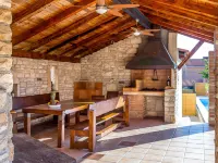 Rustic Holiday Home with Private Pool in the Center of Medulin Near the Beach