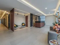 Hotel Chariot Hotels near Montejo Avenue