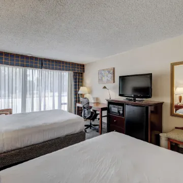 Riverside Hotel & Conference Center