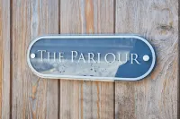Host Stay the Parlour