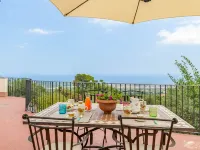 Villa with Pool and Panoramic Surroundings