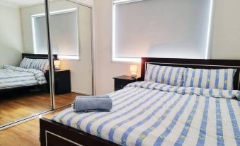 Rosie House-Spacious Comfortable Home