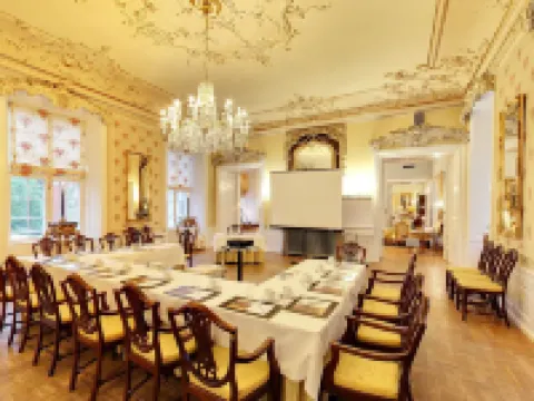 Hvedholm Slotshotel Hotels in Faaborg