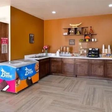 Scottish Inn & Suites - Conroe