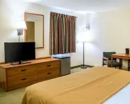 Econo Lodge Elkhart North Hotels in Simonton Lake