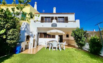 Faro Terrace Villa by Homing