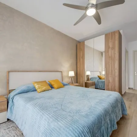 Beautiful 2 BDR Penthouse near Valletta sleeps 6 Отели в г. Хамрун