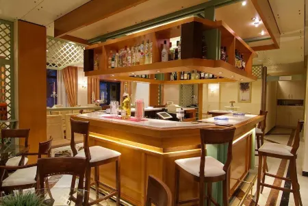 Hotel Kalafati Отели рядом с достопримечательностью «Храм Аполлона»