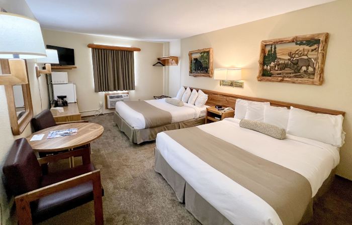 Beartooth Hideaway Inn & Cabins