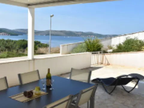 Apartment by the Beach in Dalmatia Hotels in Bilice