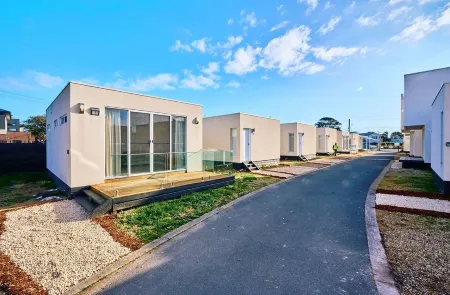 Peninsula Beachside Accommodation Отели рядом с достопримечательностью «Mangata Massage»