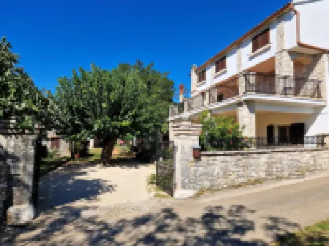 Apartment Gina Hotels in Golas