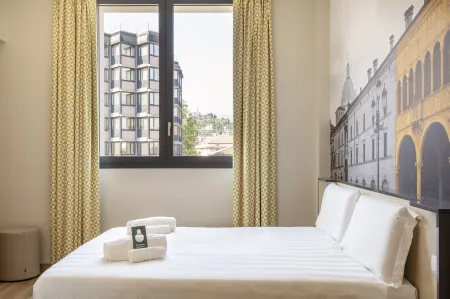B&B Hotel Brescia Отели рядом с достопримечательностью «Via delle Grazie»