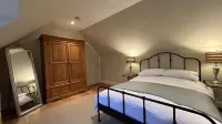 New 1Bd Contemporary Flat Upper Dunblane Các khách sạn ở 