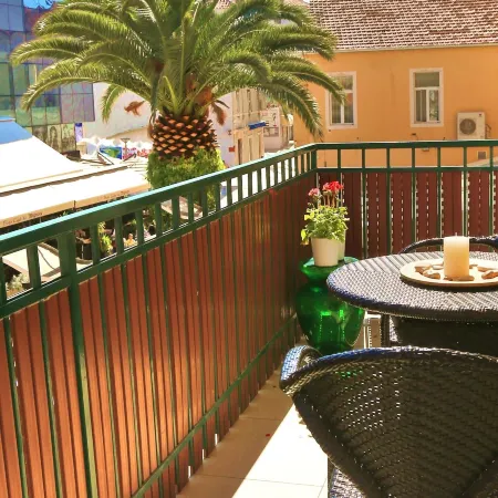 Double Bedroom Apartment on Great Location with Balcony!!