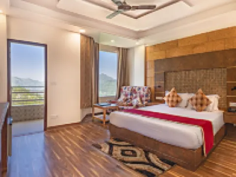 Kanishka Retreat Hotels in Chail