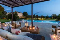 Villa Hugo in Lucca with 5 Bedrooms and 6 Bathrooms - De lujo
