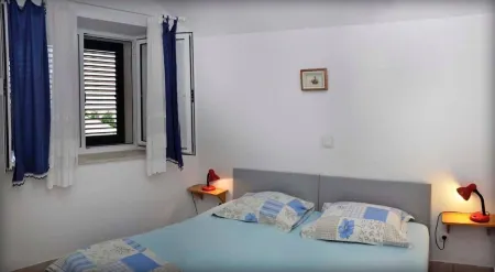 Apartmani Loredana - 2-Bedroom-Apartment with Sea View