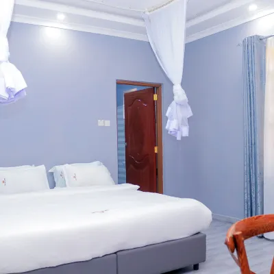 The VIP Luxury Lounge Hotel Hotels near J S VIrdee Saradev Shiv Mandir Dunga