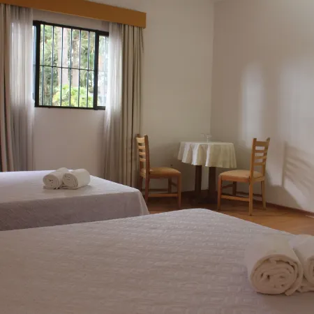 Paradies Hotel Express Отели в г. Жарину